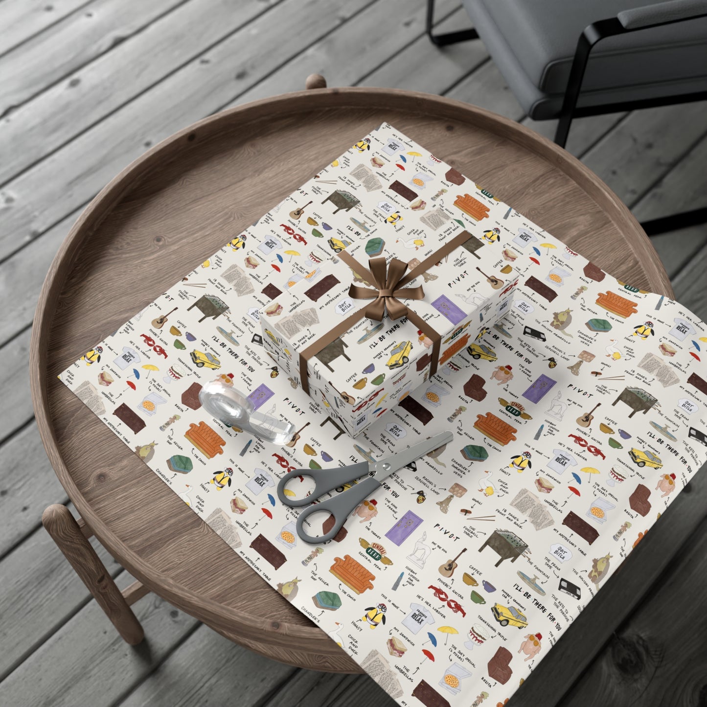 FRIENDS Fanatic Gift Wrap